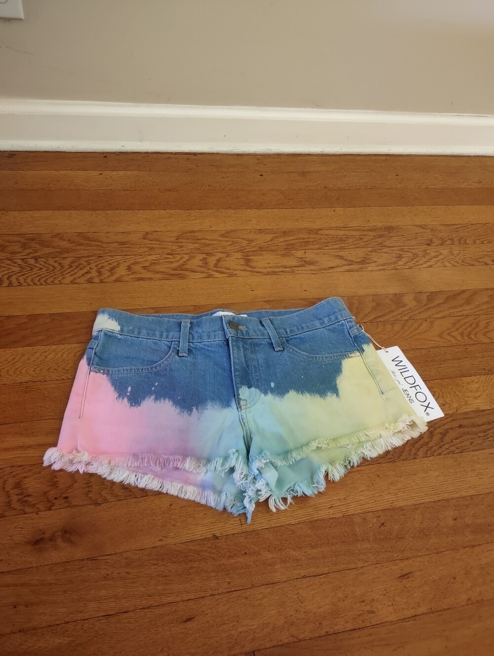 NWT blue and tie dye denim shorts from wildfox size 26 hippie boho festival
